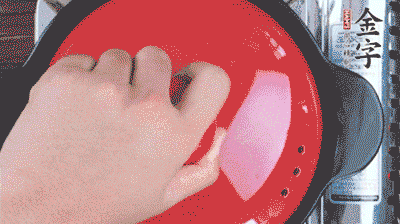 加香菇燉10分鐘后。