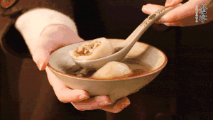 新的一年，我們還是要吃好喝好哦，祝大家元宵快樂！